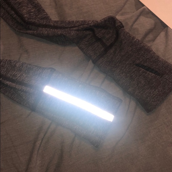 COPY - lululemon jacket size 4 - Picture 2 of 4